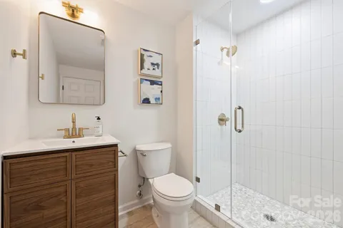 $675,000 | 7323 Rollingridge Drive, Charlotte, NC 28211