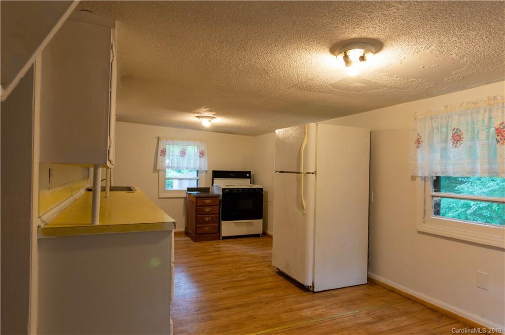 370 Davidson Road Clover, SC 29710 - Photo 6 of 12