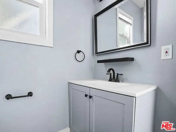 $999,000 | 891 East 6th Street, Pomona, CA 91766