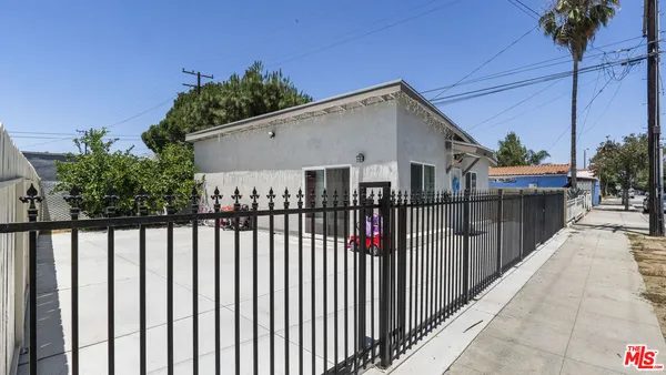 $999,000 | 891 East 6th Street, Pomona, CA 91766
