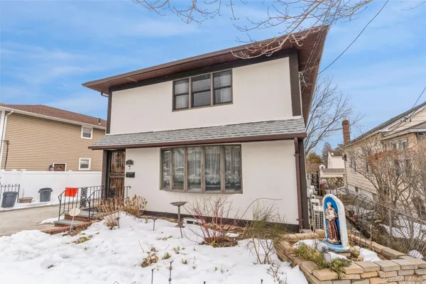 $1,099,000 | 77 Lucille Avenue, Elmont, NY 11003