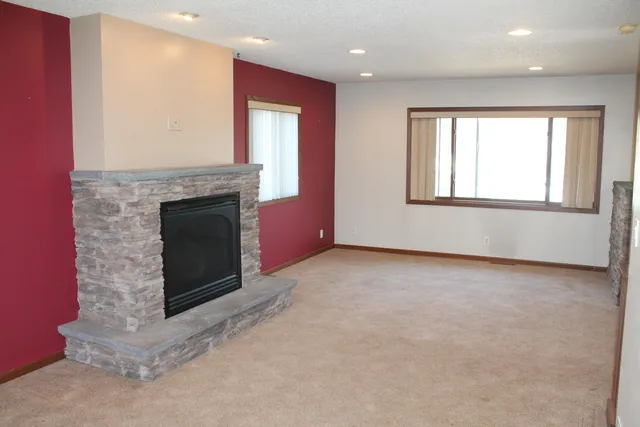 $299,900 | 2027 Charles Street, La Crosse, WI 54603