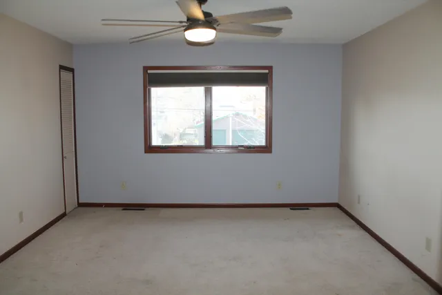 $299,900 | 2027 Charles Street, La Crosse, WI 54603