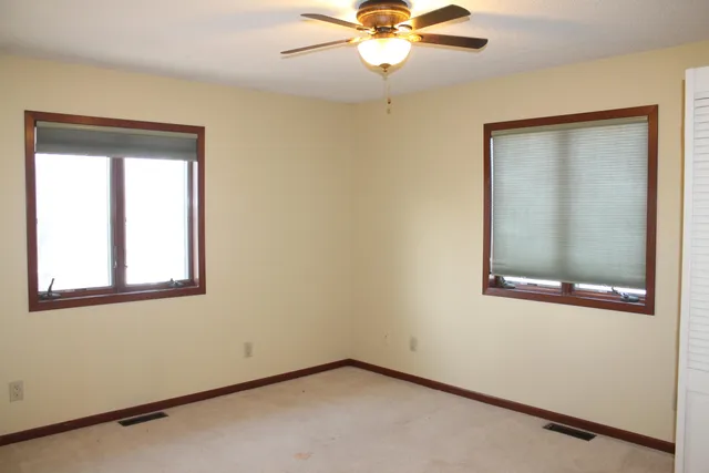 $299,900 | 2027 Charles Street, La Crosse, WI 54603