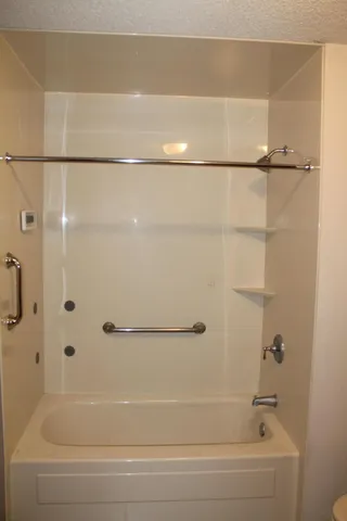 $299,900 | 2027 Charles Street, La Crosse, WI 54603