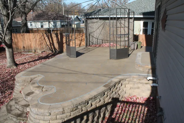 $299,900 | 2027 Charles Street, La Crosse, WI 54603