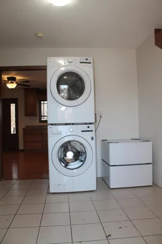 $299,900 | 2027 Charles Street, La Crosse, WI 54603