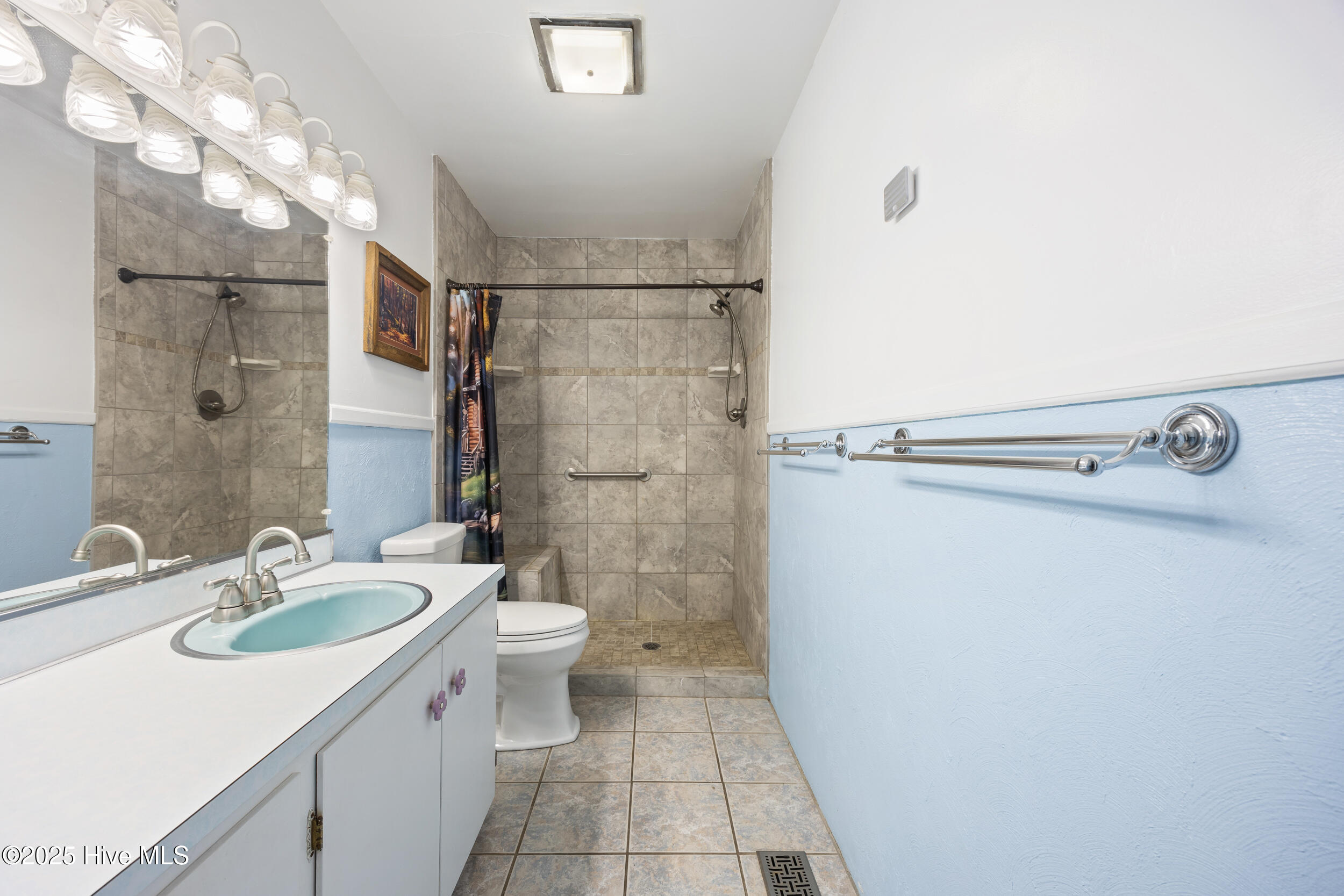 304 North Main Street Colerain, NC 27924 - Photo 13 of 52 Hall Bath