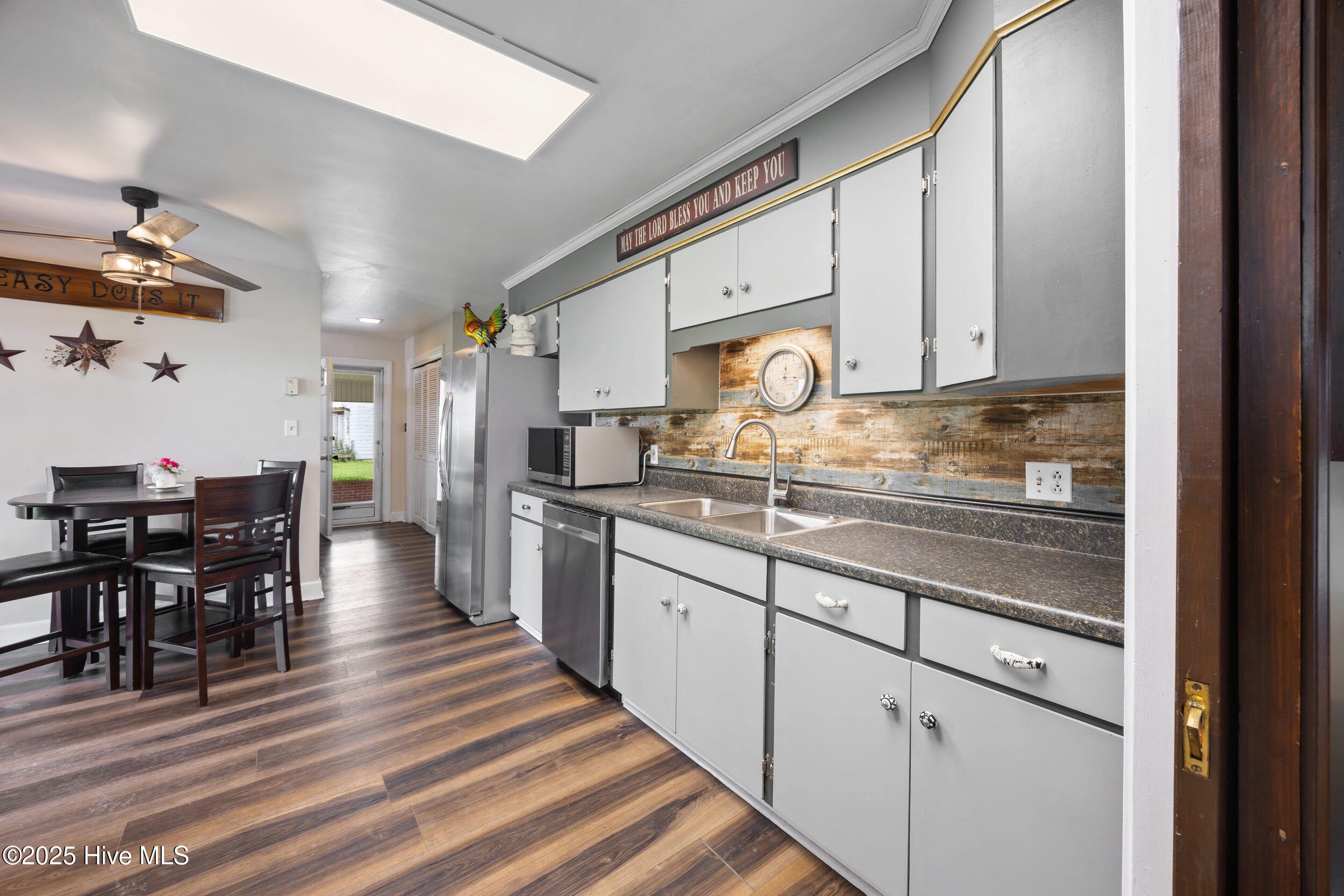 304 North Main Street Colerain, NC 27924 - Photo 32 of 52 Kitchen