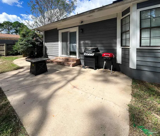 $2,250 | 6843 Lake Charlene Drive, Pensacola, FL 32506