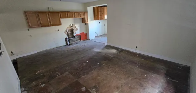 $109,000 | 2442 West 63rd Street, Chicago, IL 60629