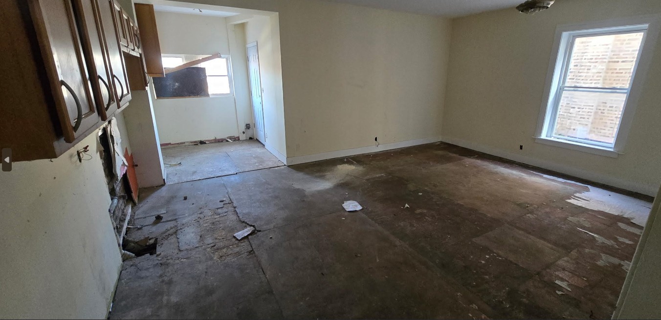 2442 West 63rd Street Chicago, IL 60629 - Photo 5 of 13 a view of empty room