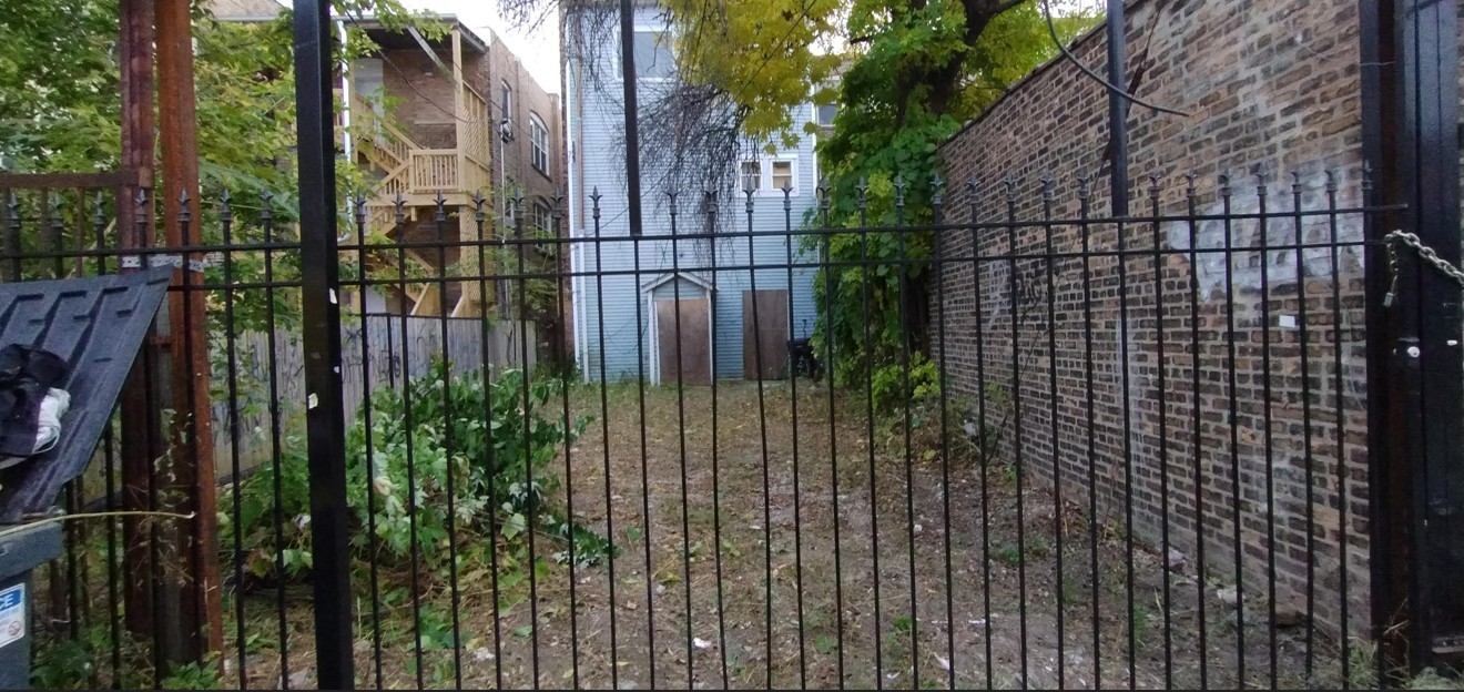 2442 West 63rd Street Chicago, IL 60629 - Photo 7 of 13