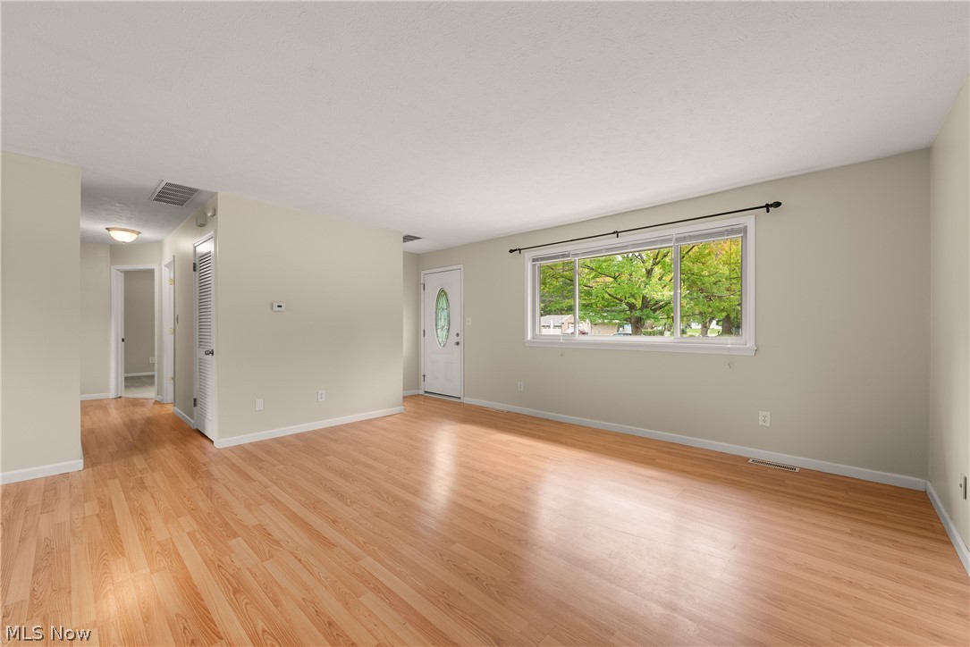 1525 Bonnie Road Macedonia, OH 44056 - Photo 5 of 37 Gallery Image 5