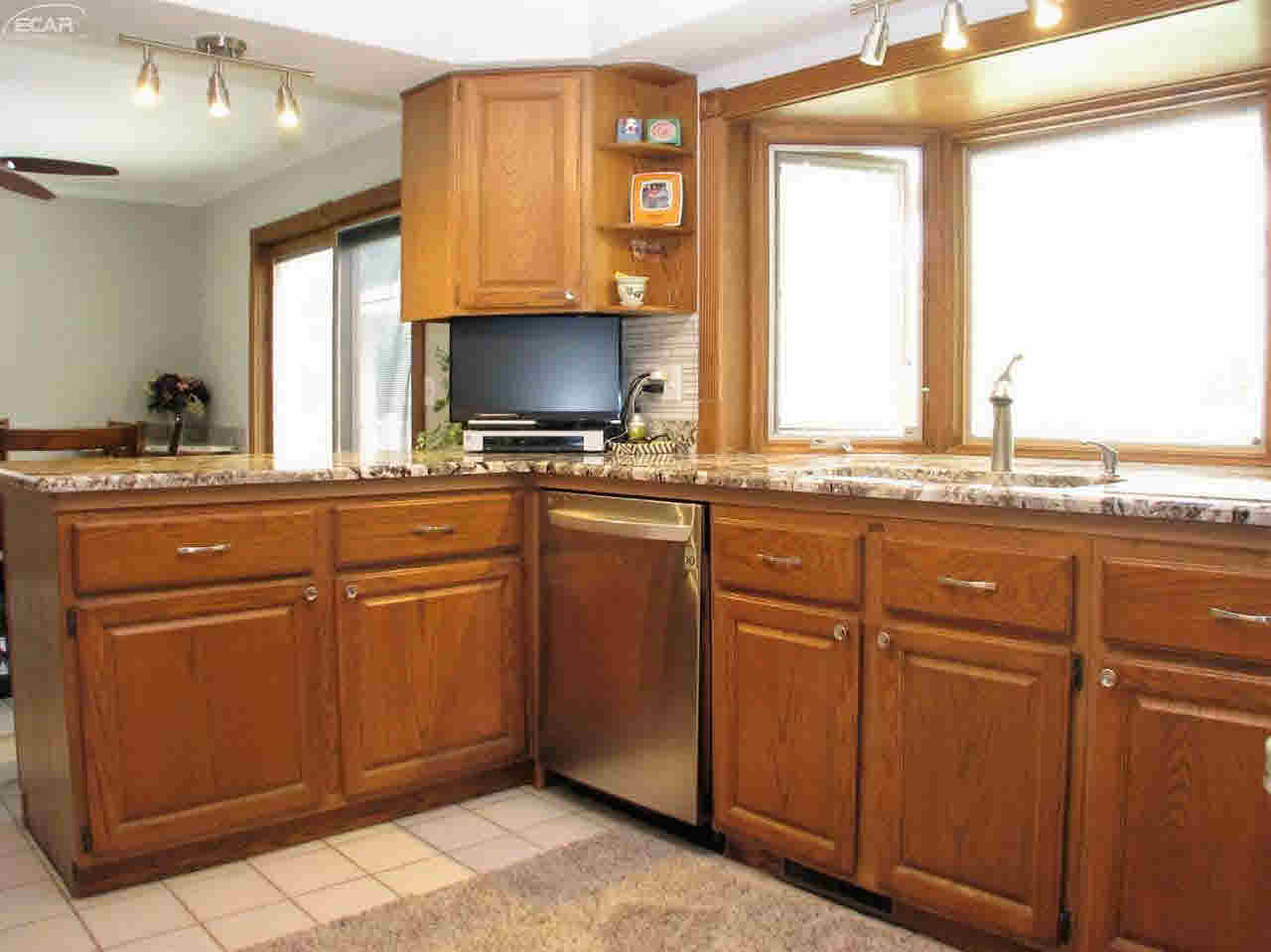 9457 Ridge Road Goodrich, MI 48438 - Photo 19 of 47 21225421-18.JPG