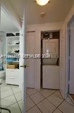 $2,300 | Miami Urban Acres, Miami, FL 33145