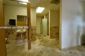 $2,300 | Miami Urban Acres, Miami, FL 33145