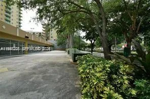 $2,300 | Miami Urban Acres, Miami, FL 33145