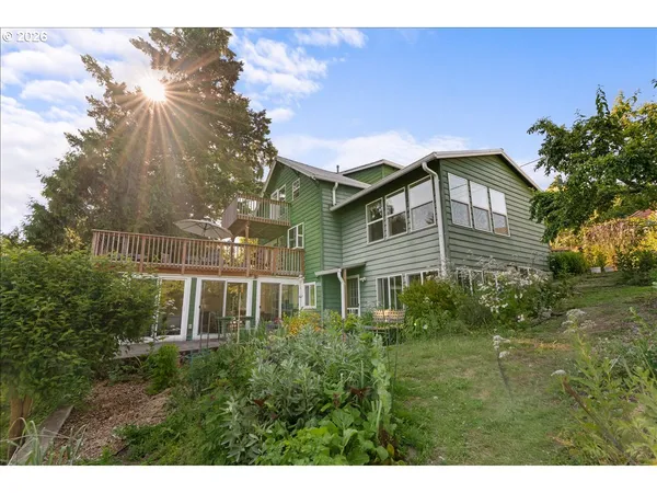 $571,500 | 772 Division Street, Oregon City, OR 97045