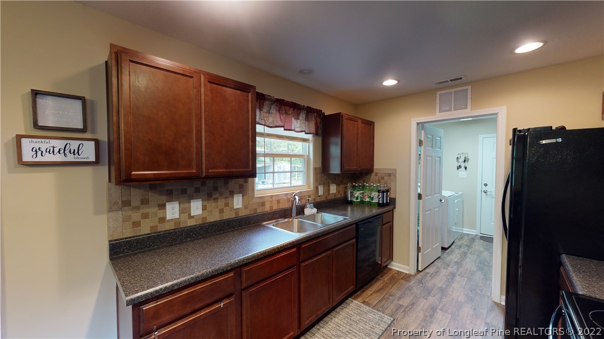 114 Marada Road Maxton, NC 28364 - Photo 9 of 33 Gallery Image 9