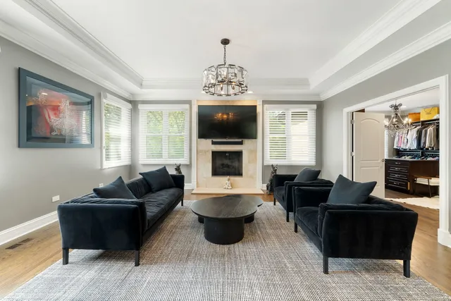 $2,500,000 | 950 Gage Lane, Lake Forest, IL 60045