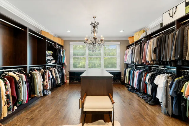 $2,500,000 | 950 Gage Lane, Lake Forest, IL 60045