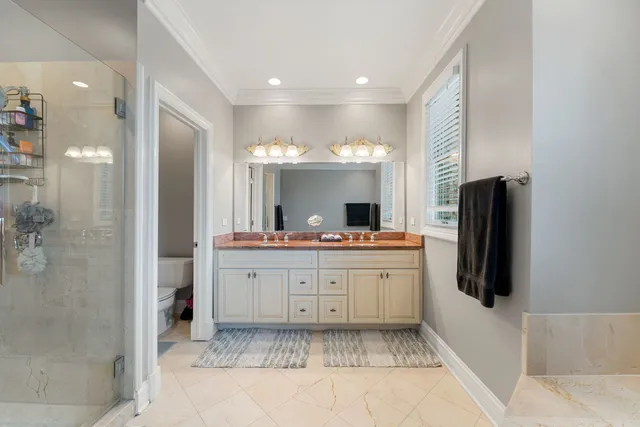 $2,500,000 | 950 Gage Lane, Lake Forest, IL 60045