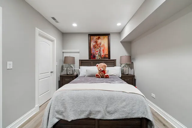 $2,500,000 | 950 Gage Lane, Lake Forest, IL 60045