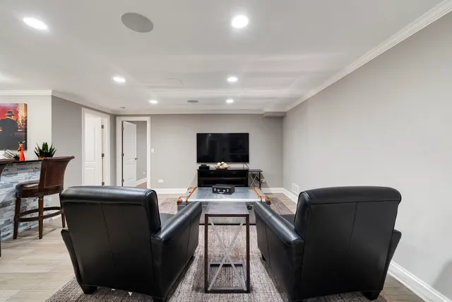 $2,500,000 | 950 Gage Lane, Lake Forest, IL 60045