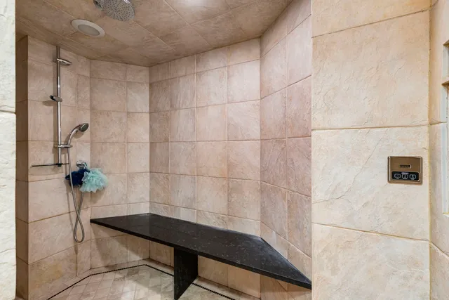 $2,500,000 | 950 Gage Lane, Lake Forest, IL 60045