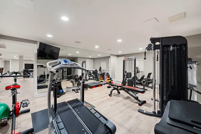 $2,500,000 | 950 Gage Lane, Lake Forest, IL 60045