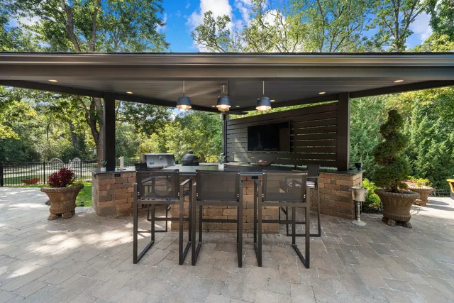 $2,500,000 | 950 Gage Lane, Lake Forest, IL 60045