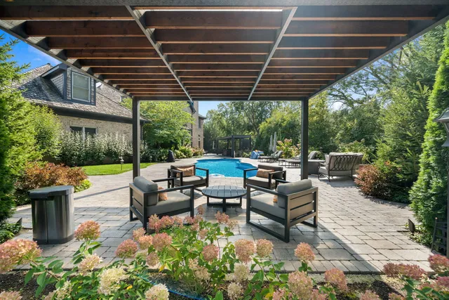 $2,500,000 | 950 Gage Lane, Lake Forest, IL 60045