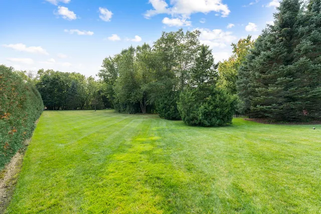 $2,500,000 | 950 Gage Lane, Lake Forest, IL 60045
