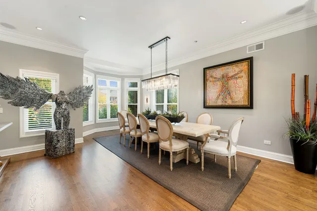 $2,500,000 | 950 Gage Lane, Lake Forest, IL 60045