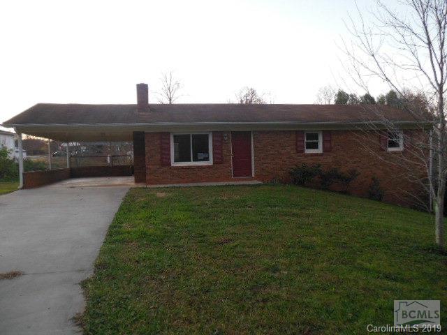 4808 Dentons Chapel Road Morganton, NC 28655 - Photo 1 of 20 a front view of house with yard and green space