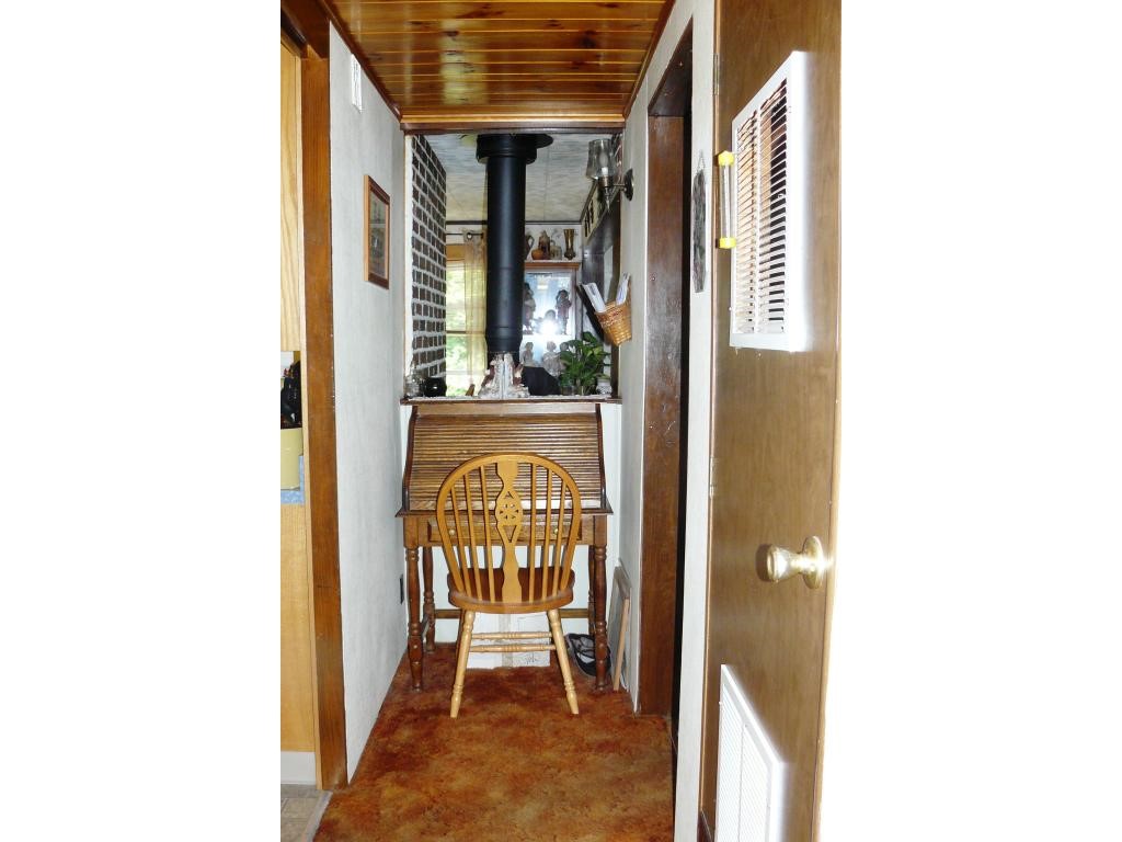 685 Newton Road Vernon, VT 05354 - Photo 23 of 31 Gallery Image 23