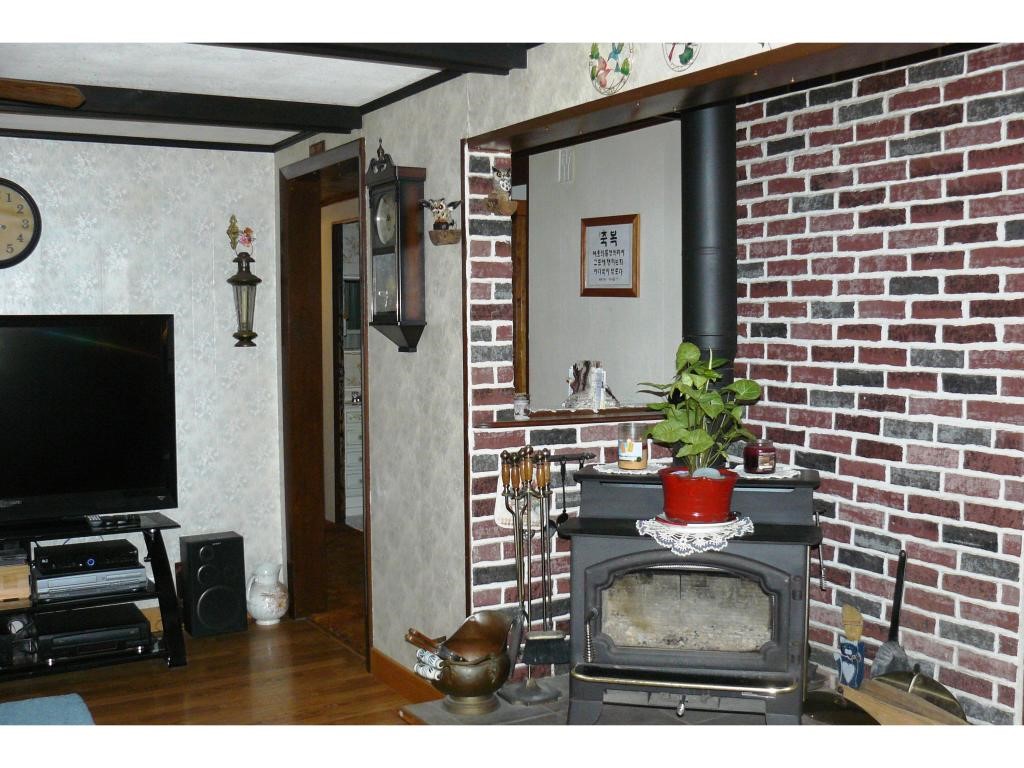 685 Newton Road Vernon, VT 05354 - Photo 31 of 31 Gallery Image 31