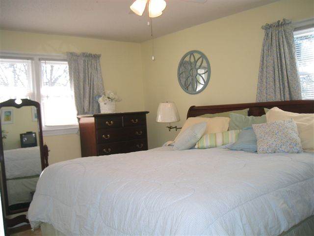 408 Reeves Drive Simpsonville, SC 29681 - Photo 5 of 9 Gallery Image 5