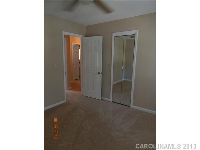 8637 Stoneface Road Charlotte, NC 28214 - Photo 9 of 10 Gallery Image 9