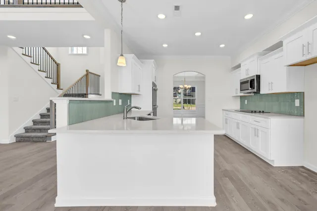 $449,900 | 370 Kingland Lane, Clarksville, TN 37043