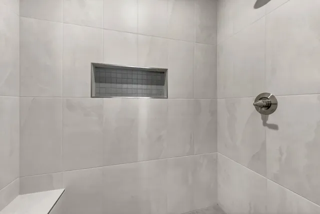 $449,900 | 370 Kingland Lane, Clarksville, TN 37043