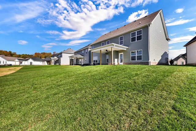 $449,900 | 370 Kingland Lane, Clarksville, TN 37043