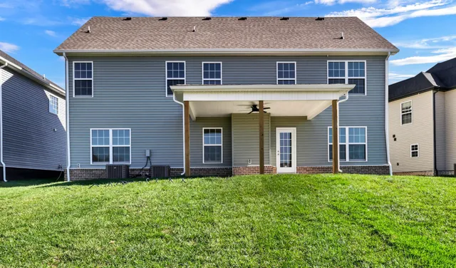 $449,900 | 370 Kingland Lane, Clarksville, TN 37043