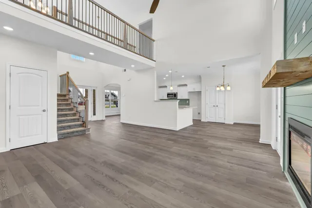 $449,900 | 370 Kingland Lane, Clarksville, TN 37043