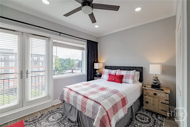 $950,000 | 250 West Broad Street, Unit 811, Athens, GA 30601