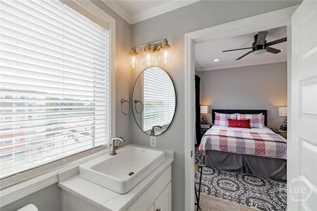 $950,000 | 250 West Broad Street, Unit 811, Athens, GA 30601