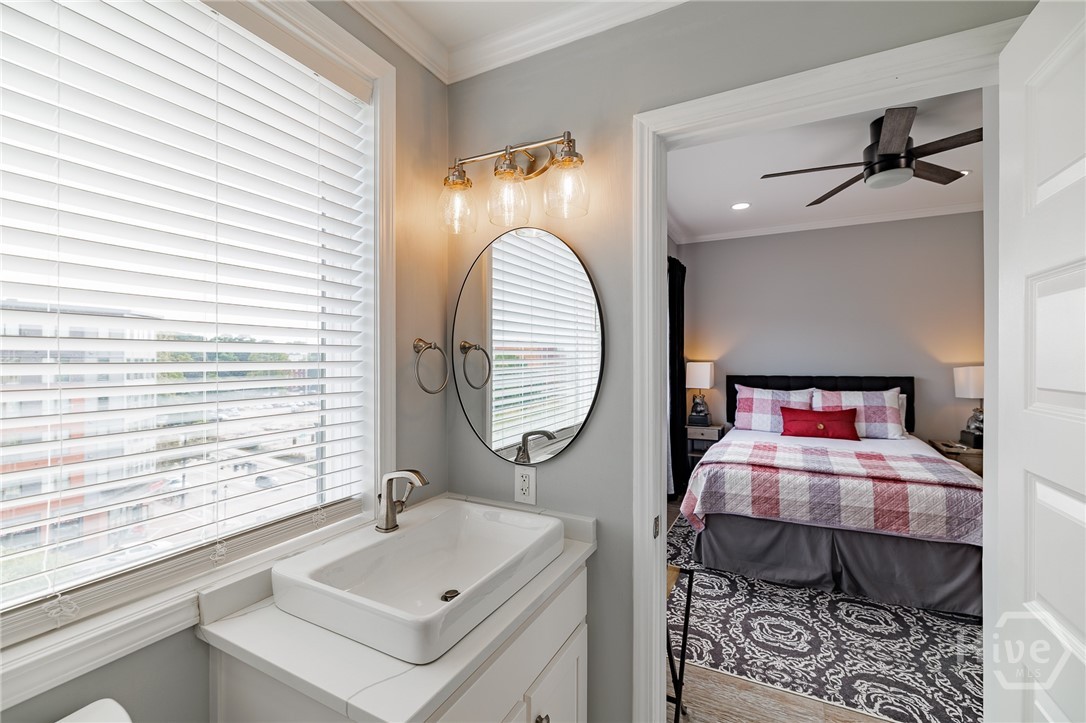 250 West Broad Street, Unit 811 Athens, GA 30601 - Photo 13 of 33