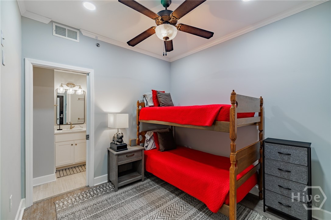 250 West Broad Street, Unit 811 Athens, GA 30601 - Photo 15 of 33