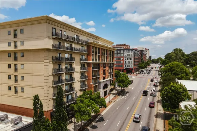 $950,000 | 250 West Broad Street, Unit 811, Athens, GA 30601
